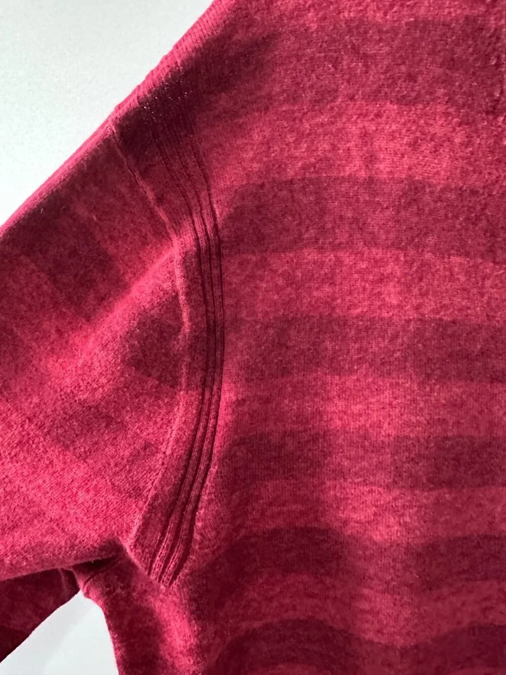 Gap Men's Medium Red Striped Crewneck Sweater 100% Cotton